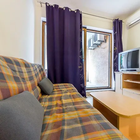 Kata Apartment